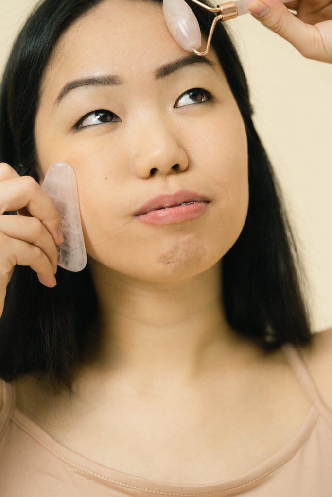 facial gua sha