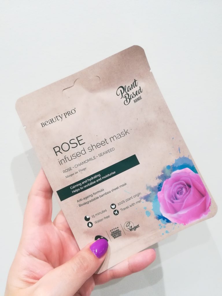 RECENSIONE MASCHERA VISO ROSE INFUSED BEAUTY PRO