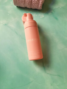 RECENSIONE MOUSSE DETERGENTE VISO KYLIESKIN

