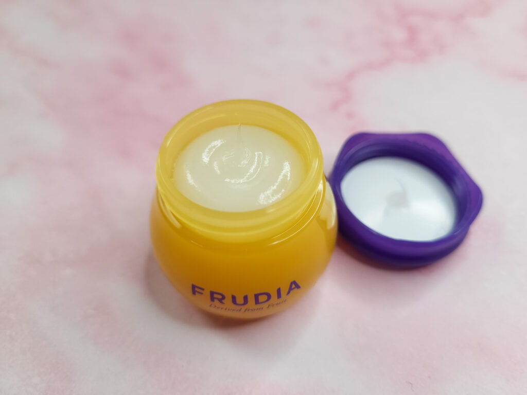 RECENSIONE LIP BALM BLUEBERRY HYDRATING HONEY FRUDIA