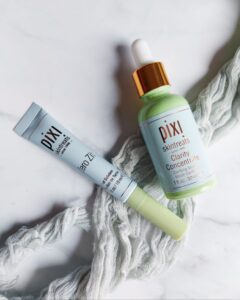 SKINCARE ROUTINE PELLE MISTA E GRASSA CON PIXI BEAUTY