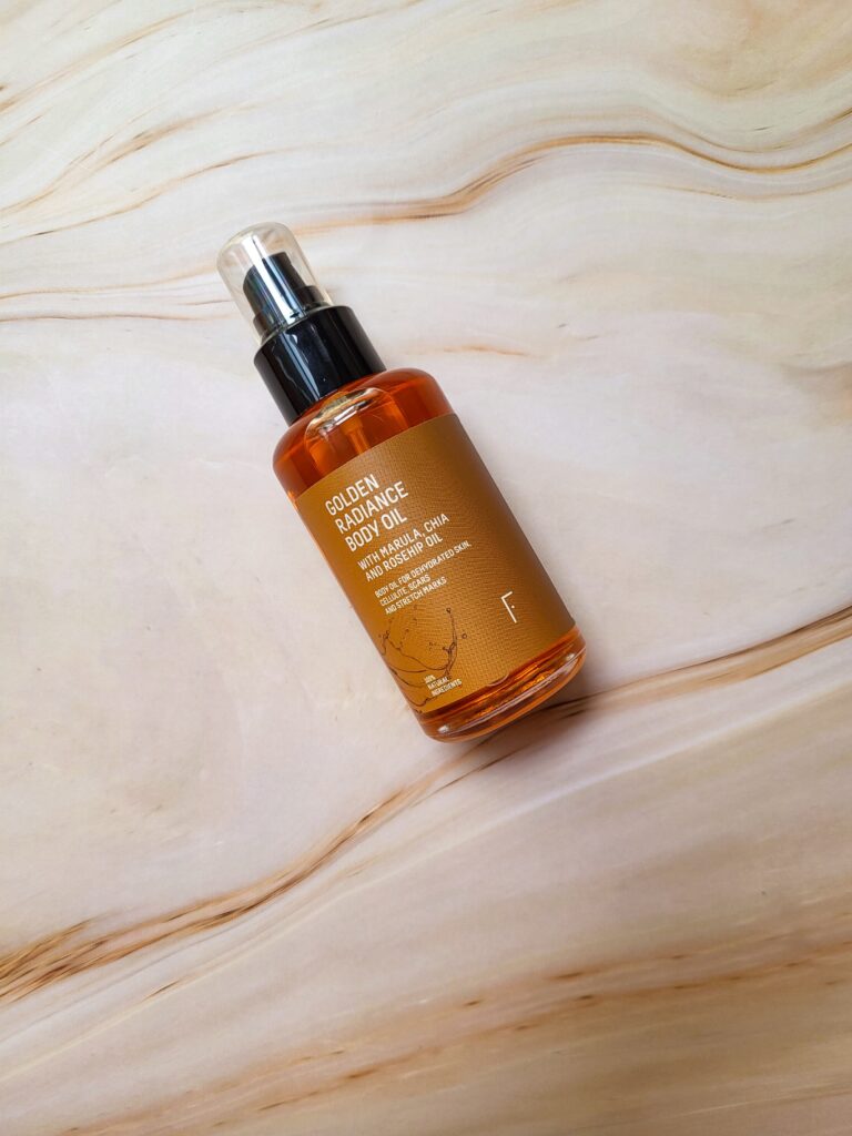 RECENSIONE GOLDEN RADIANCE BODY OIL FRESHLY COSMETICS