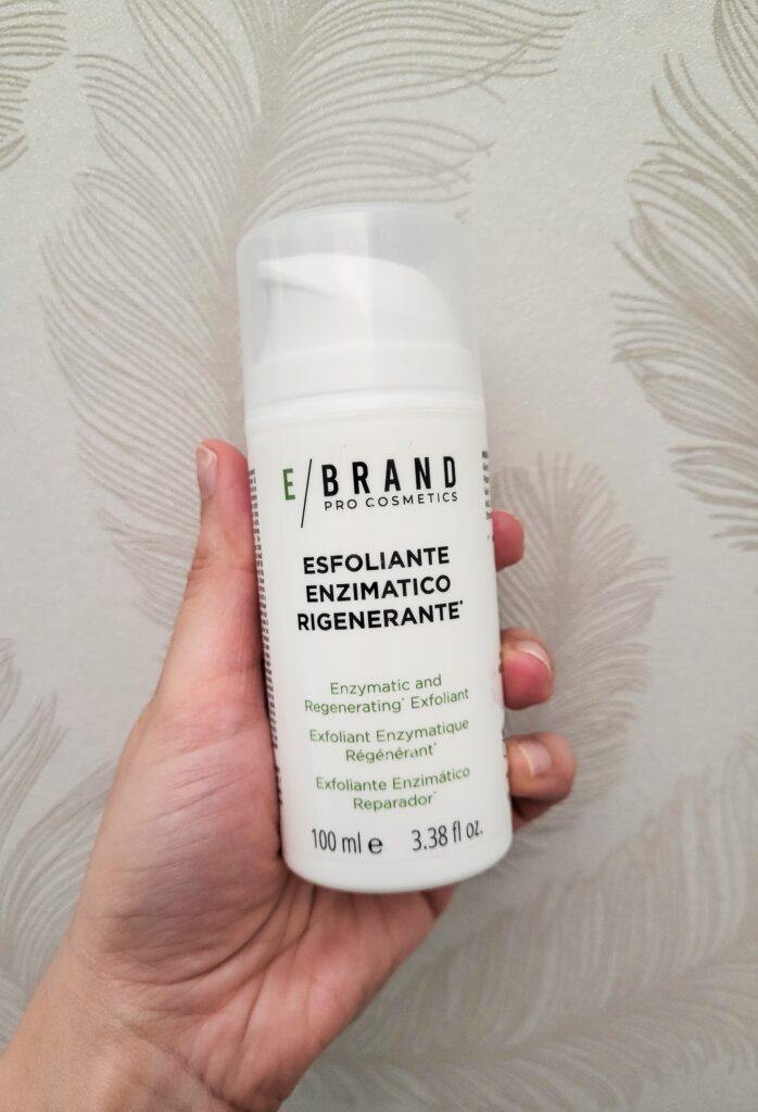 RECENSIONE ESFOLIANTE ENZIMATICO VISO ACIDO MANDELICO, EBRAND PRO COSMETICS. 