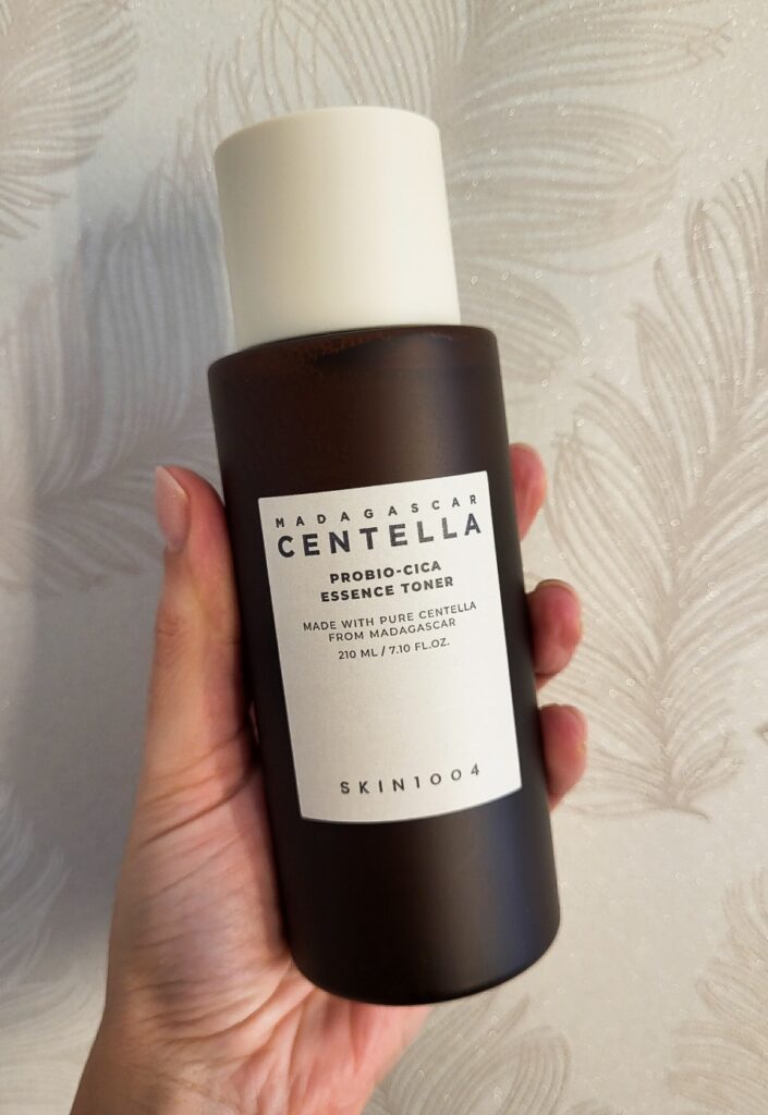 RECENSIONE MADAGASCAR CENTELLA PROBIO-CICA ESSENCE TONER SKIN1004